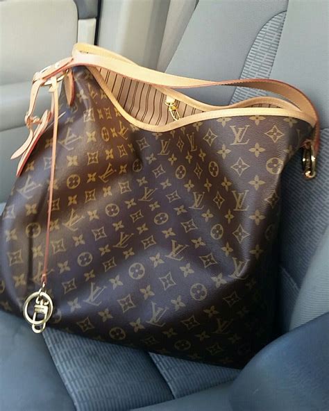 lv graceful vs delightful|louis vuitton artsy gm discontinued.